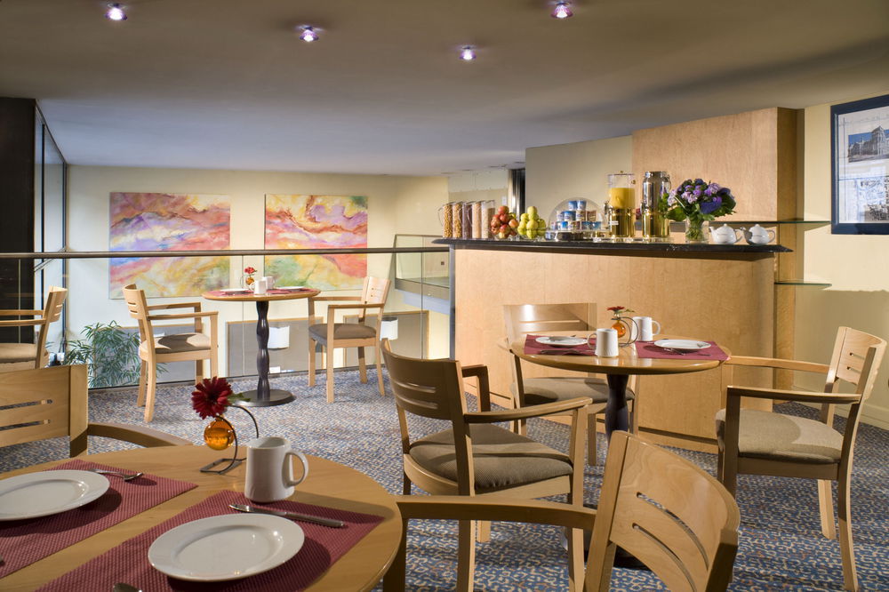 Citadines City Centre Lille Restaurang bild